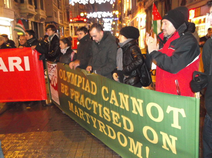 21-12-2-12-17 soci protest