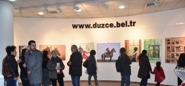 cerkes_ressamlar_duzcede_bulustu