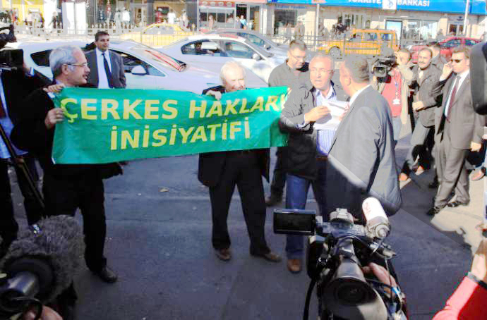 cerkeslere-putin-gozaltisi-1