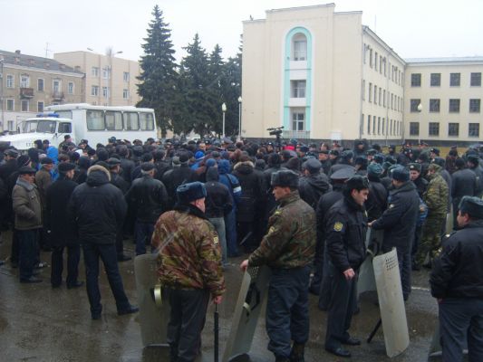 jukov-cenaze-miting